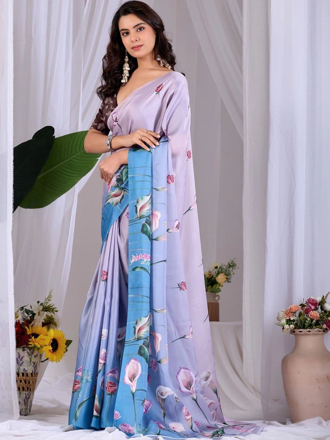 DIVASTRI Floral Satin Designer Saree thumbnail 3