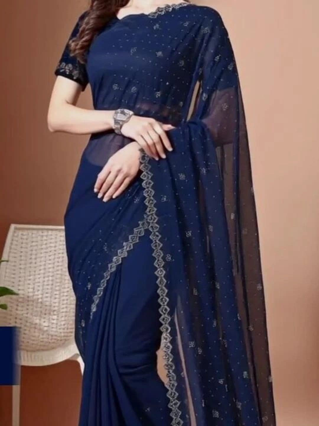 Leelavati Women Embellished Beads and Stones Pure Chiffon Saree thumbnail 5
