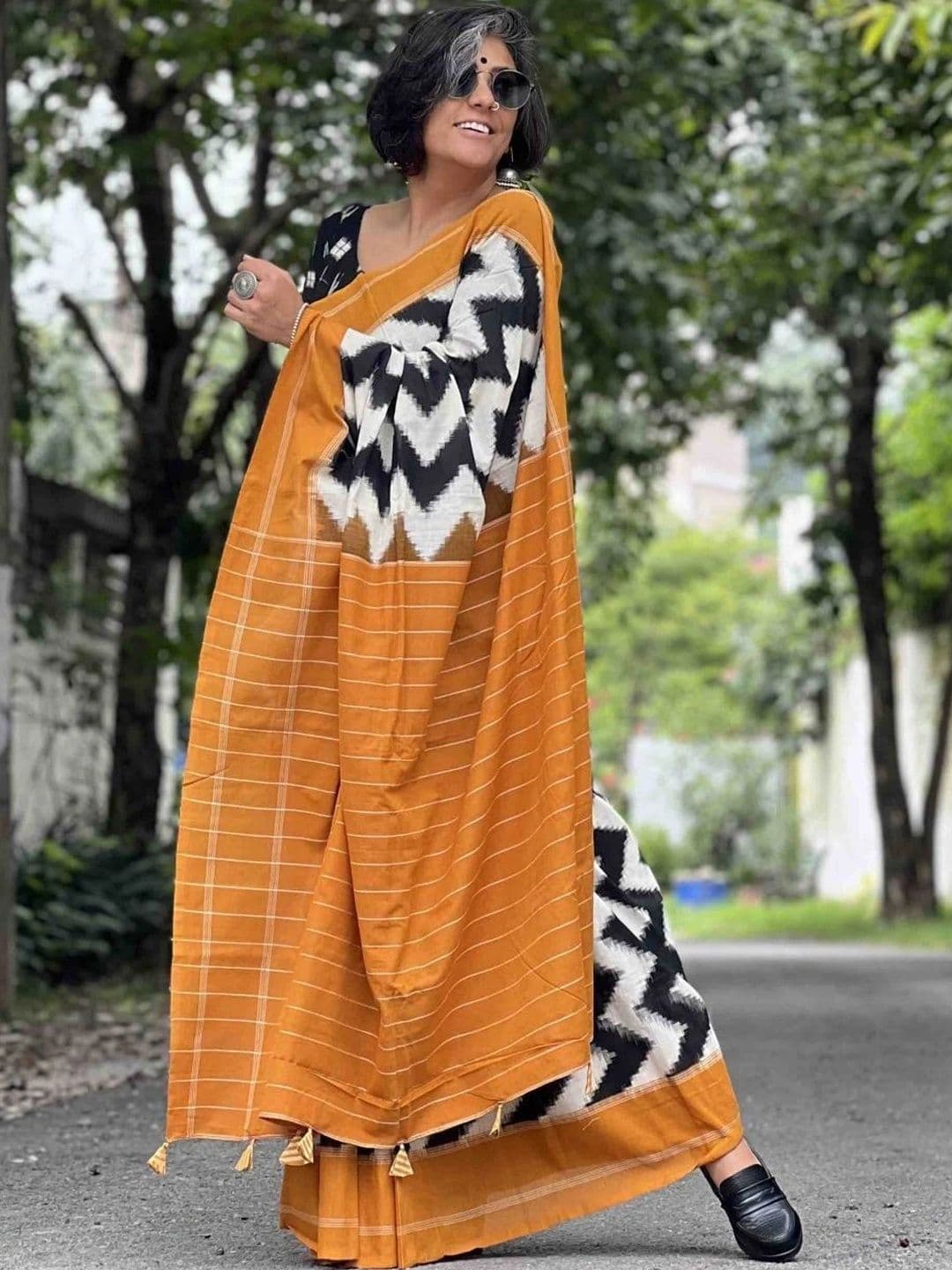 MITITA FASHION Saree thumbnail 2
