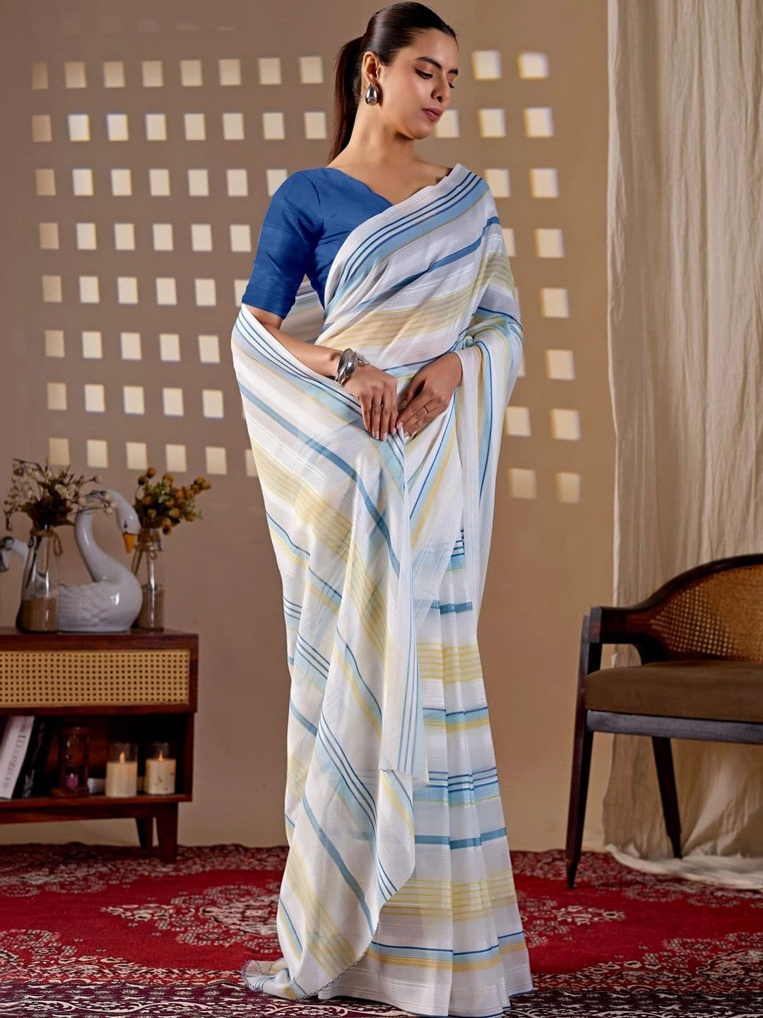 DIVASTRI Striped Poly Georgette Designer Saree thumbnail 2