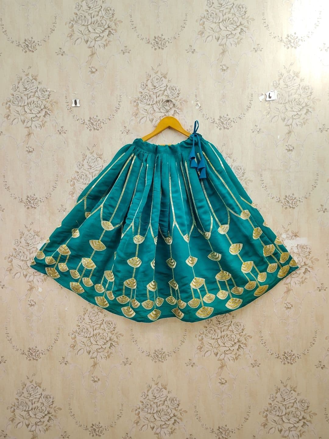 KALINI Girls Embellished Ready to Wear Lehenga & thumbnail 2