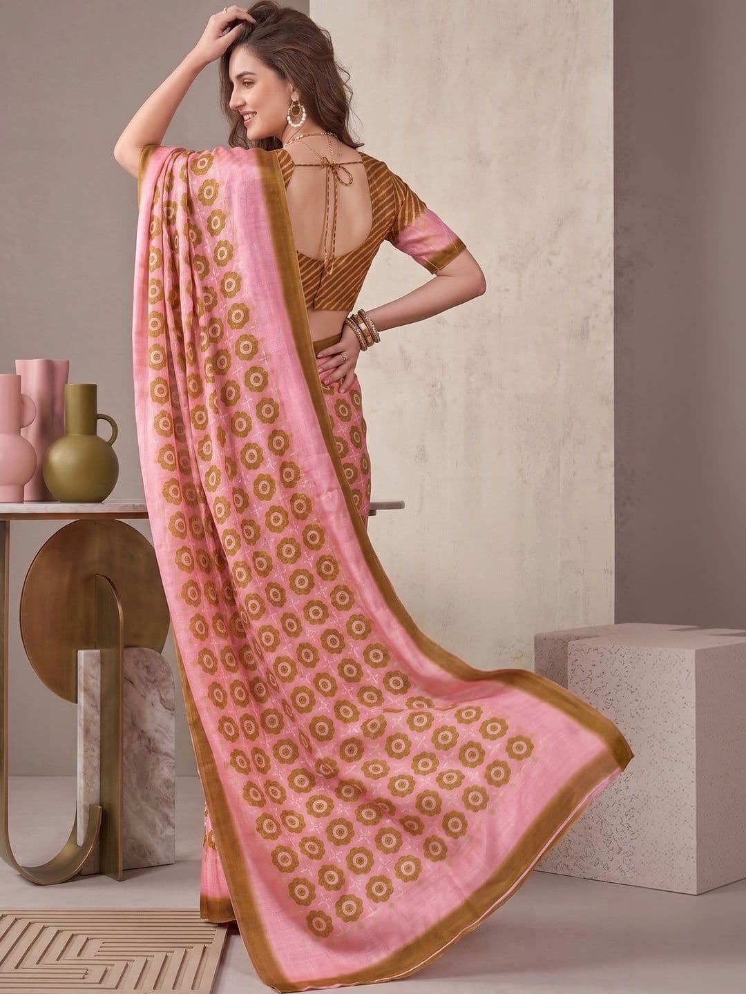 elora Women Floral Fusion Chanderi Saree thumbnail 4