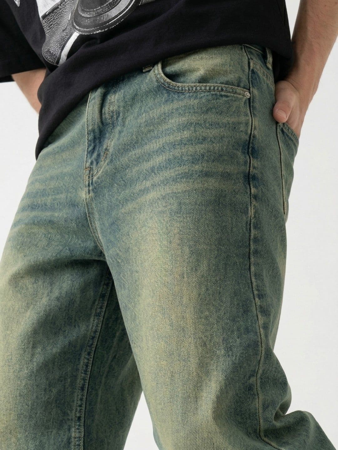 HERE&NOW Men Relaxed Fit Mid-Rise Stretchable Jeans thumbnail 10