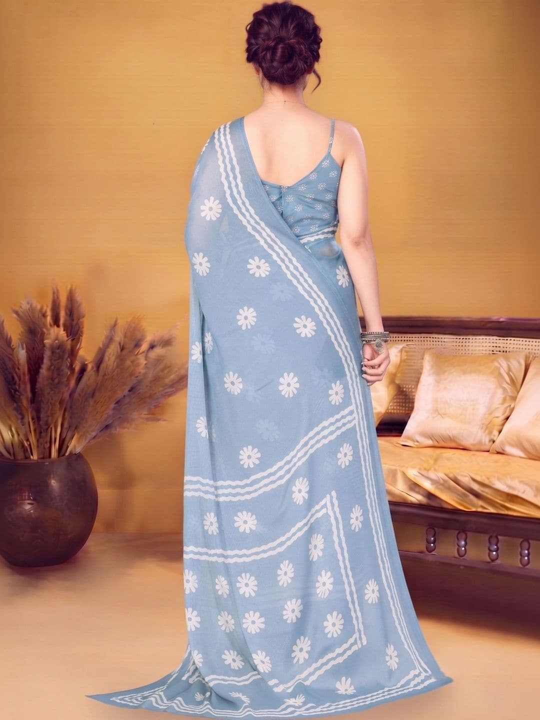 MAGNEITTA Floral Pure Chiffon Designer Saree thumbnail 2