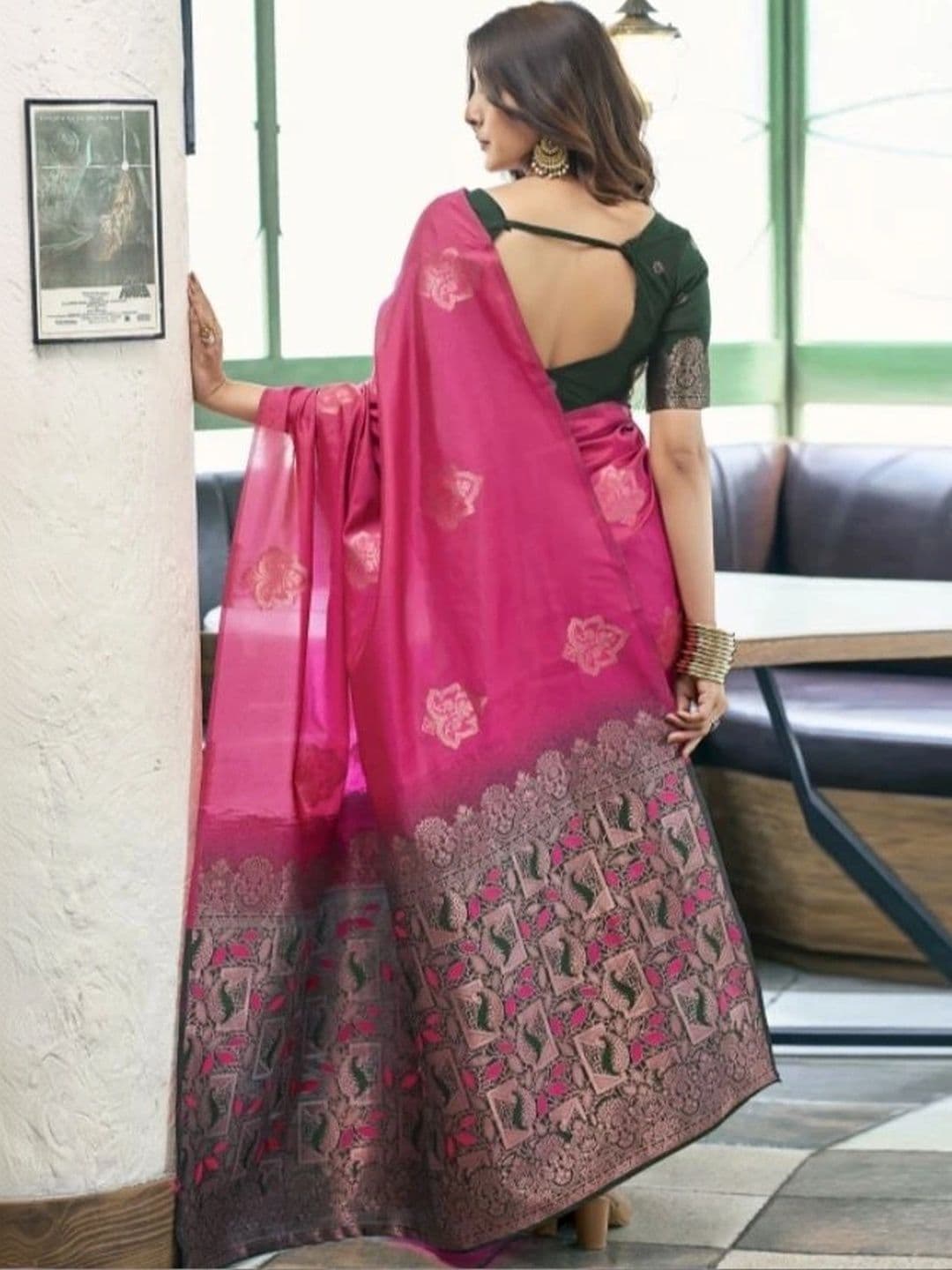 NARIVESH TRENDS Woven Design Zari Silk Cotton Saree thumbnail 2