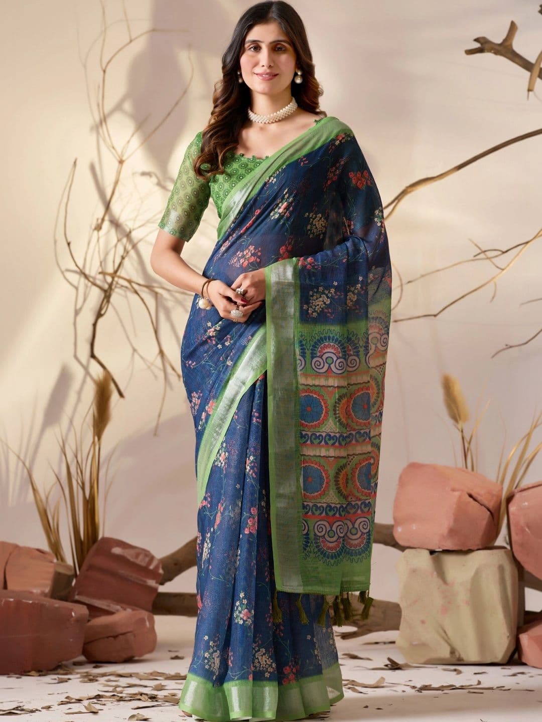 DIVASTRI Floral Zari Linen Blend Designer Saree - view 1