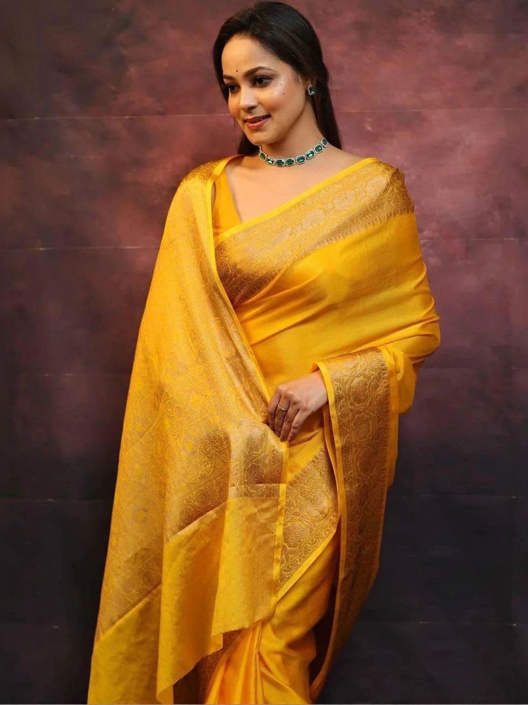 NARIVESH TRENDS Woven Design Zari Silk Cotton Saree thumbnail 2