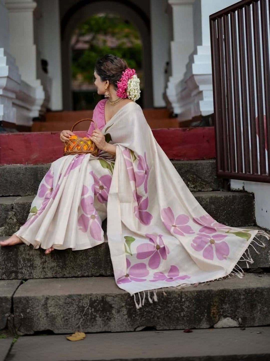 saneria silk Floral Linen Blend Chanderi Saree thumbnail 2