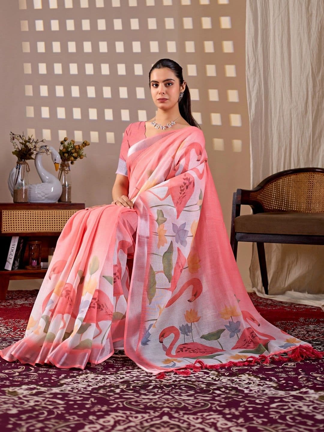 DIVASTRI Floral Zari Linen Blend Designer Saree thumbnail 7