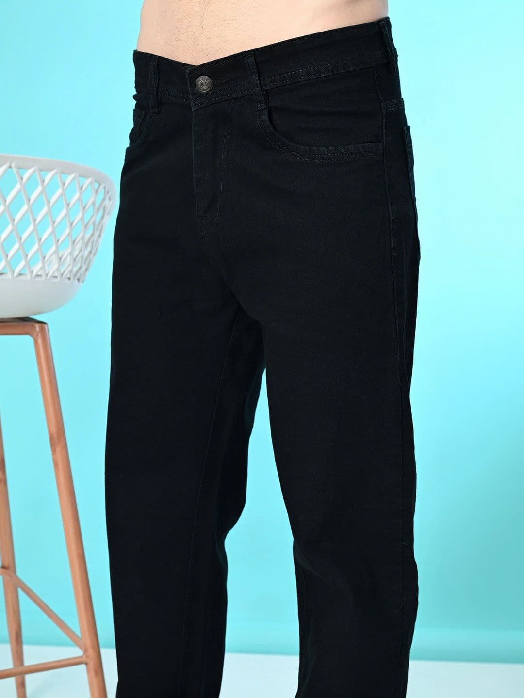 HERE&NOW Men's Jet Black Solid Mid-Rise 5-Pocket Straight Fit Jeans thumbnail 3