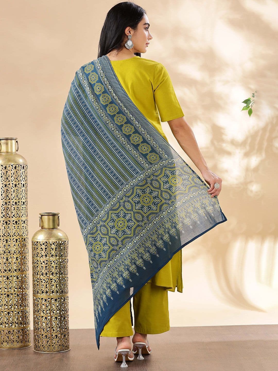 Anouk Women Solid Cotton Kurta with Palazzo & Dupatta thumbnail 7