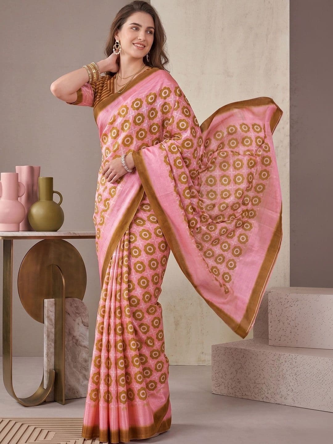 elora Women Floral Fusion Chanderi Saree thumbnail 5