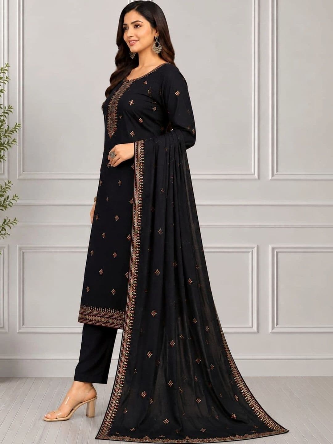 Harvi Women Ethnic Motifs Embroidered Regular Thread Work Kurta with Trousers & With Dupatta thumbnail 4