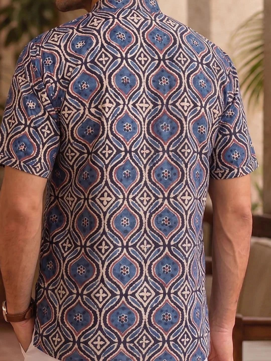 Avishya Men Tribal Printed Handloom Kurta thumbnail 5
