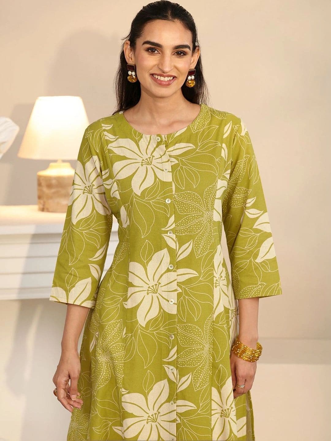 Libas Women Floral Printed Floral Kurta thumbnail 2