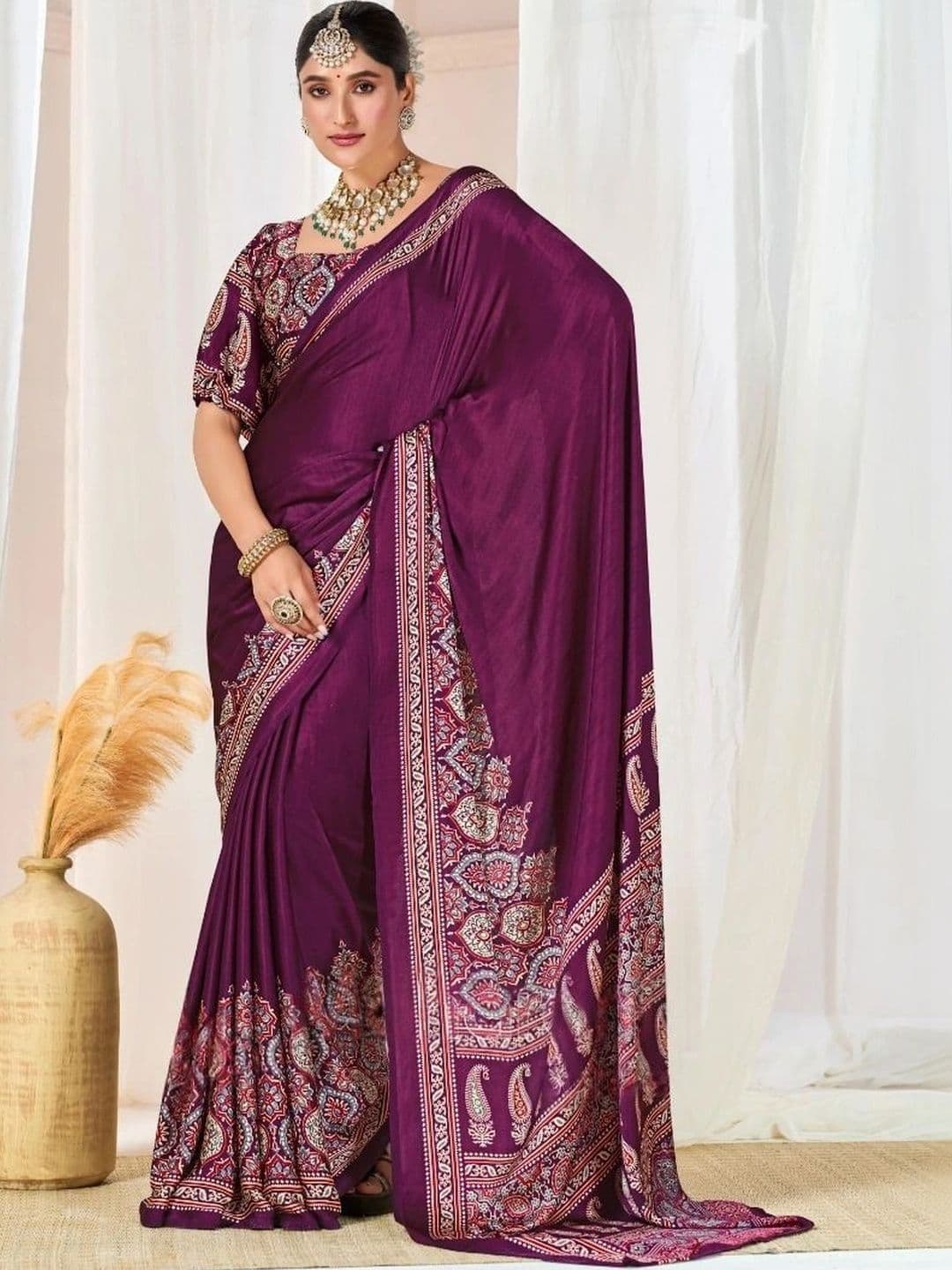 NARIVESH TRENDS Ethnic Motifs Art Silk Saree - view 1