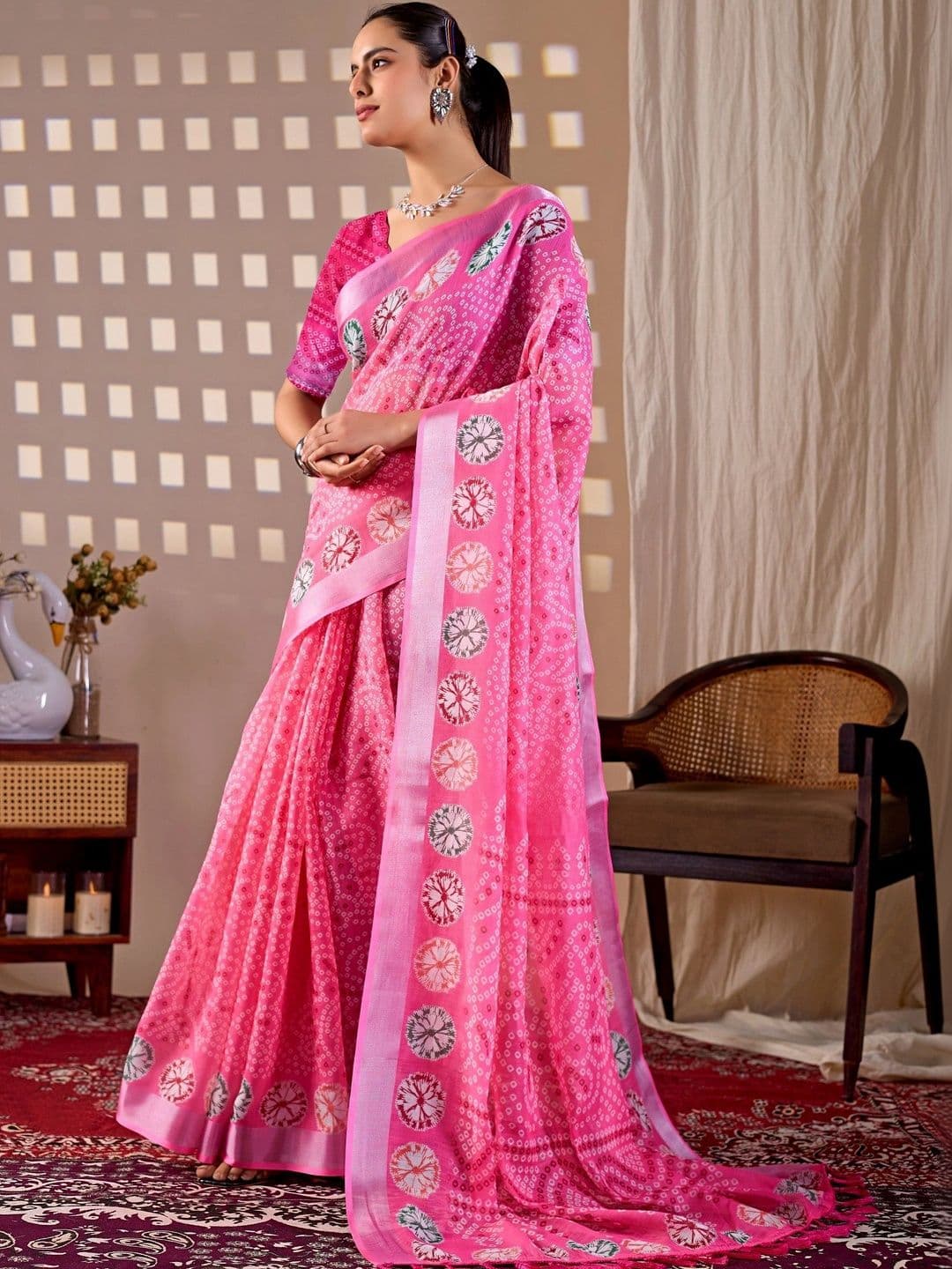 DIVASTRI Bandhani Zari Linen Blend Designer Saree thumbnail 2