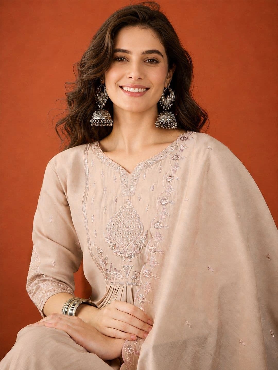 Sangria Women Ethnic Motifs Embroidered Regular Thread Work Kurta with Palazzos & With Dupatta thumbnail 4
