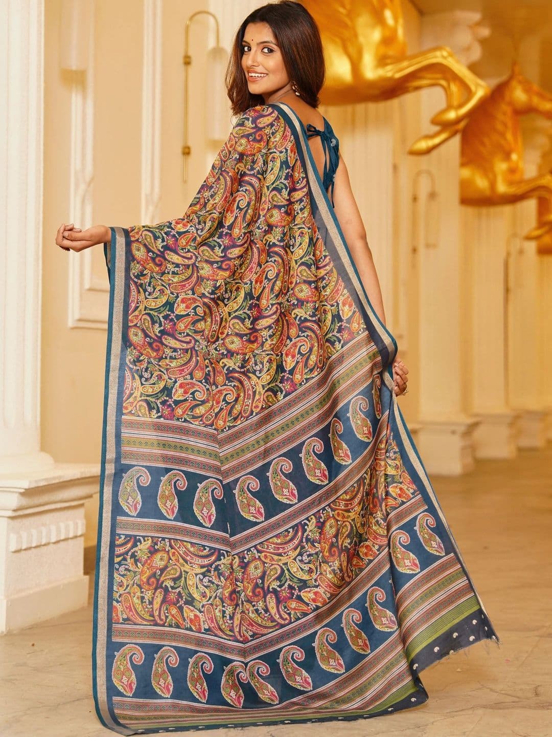 NARIVESH TRENDS Paisley Saree thumbnail 7
