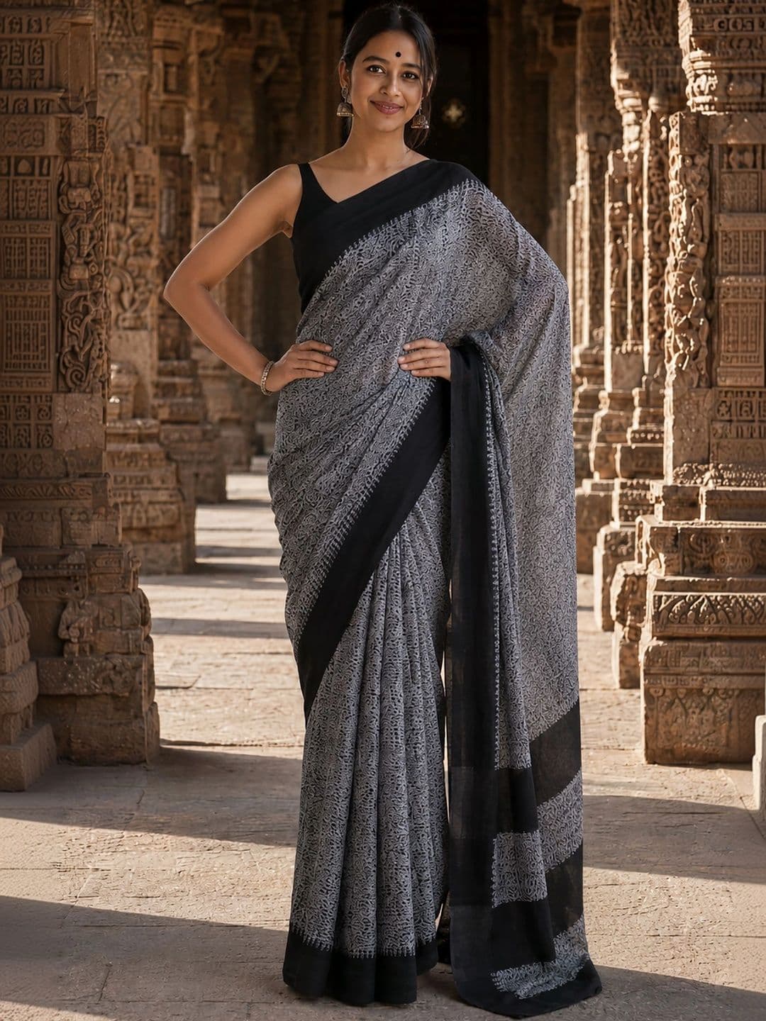 Mitera Woven Design Designer Kanjeevaram Saree thumbnail 4