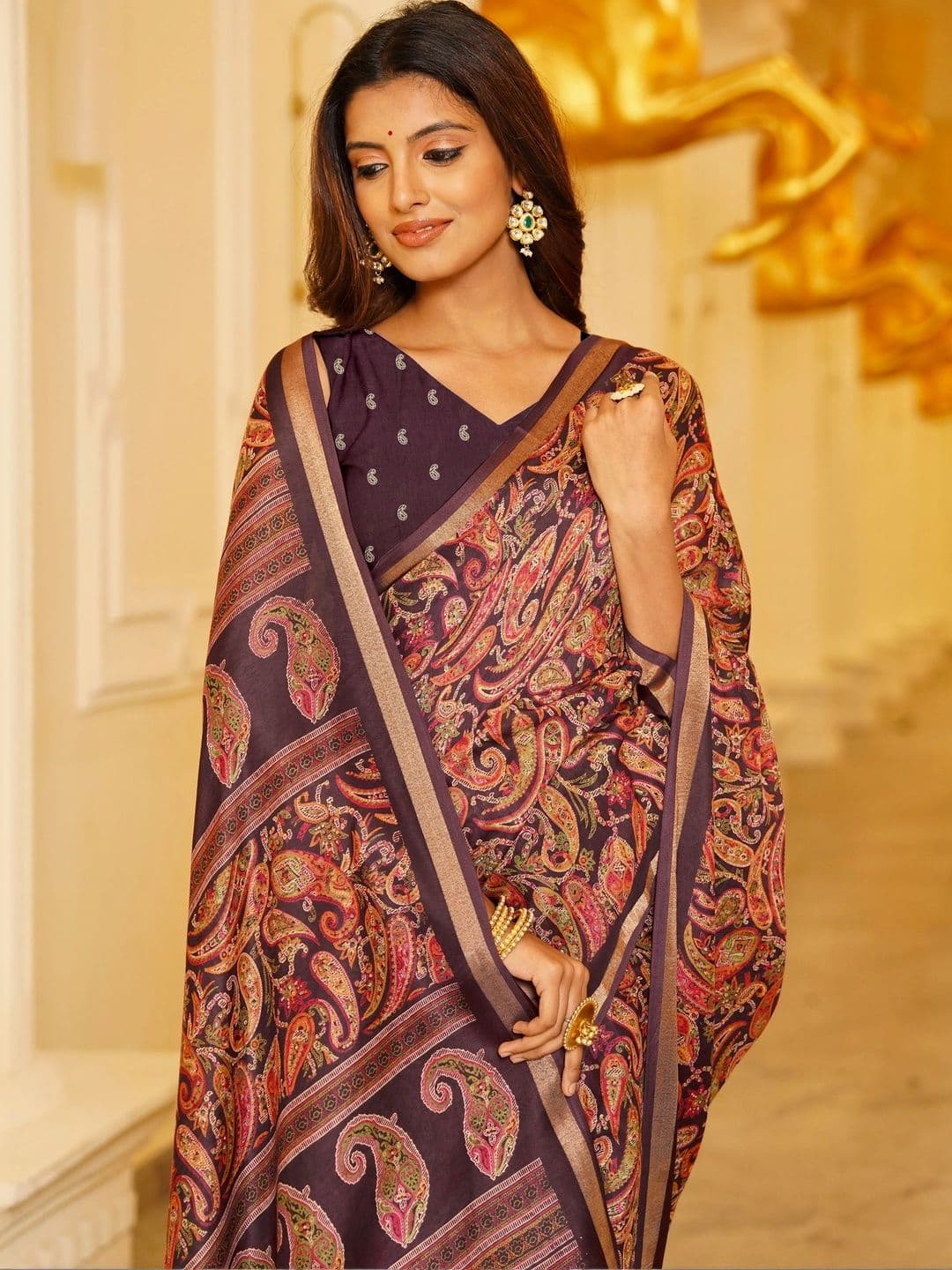NARIVESH TRENDS Paisley Saree thumbnail 2