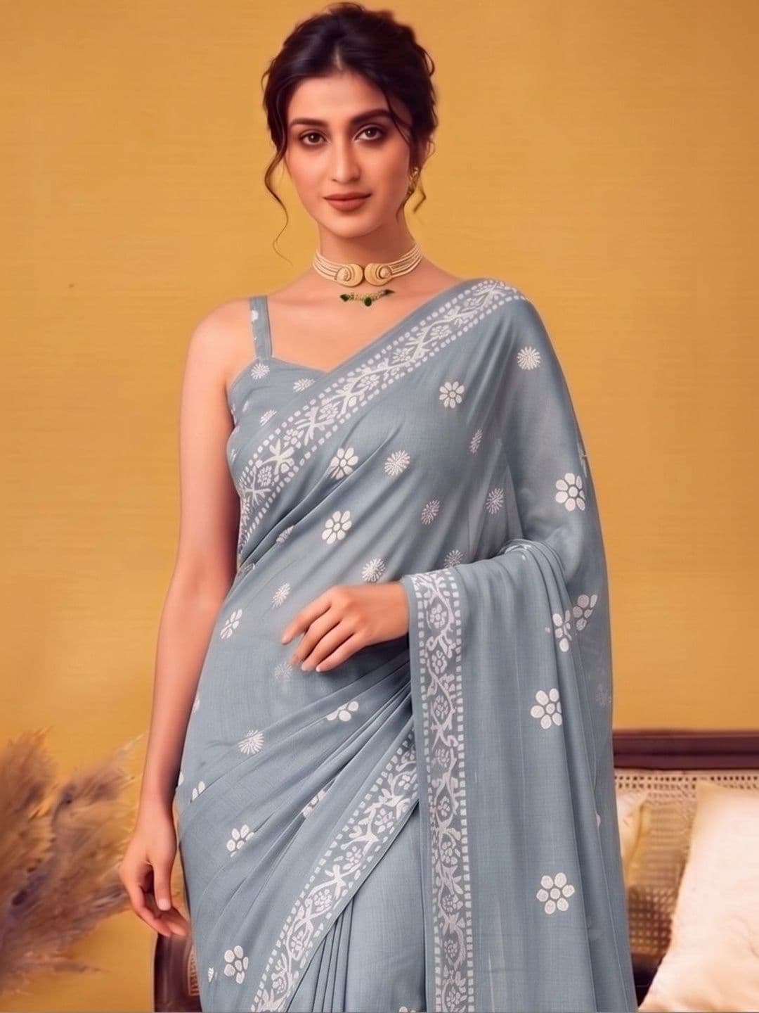 MAGNEITTA Floral Pure Chiffon Designer Saree thumbnail 5