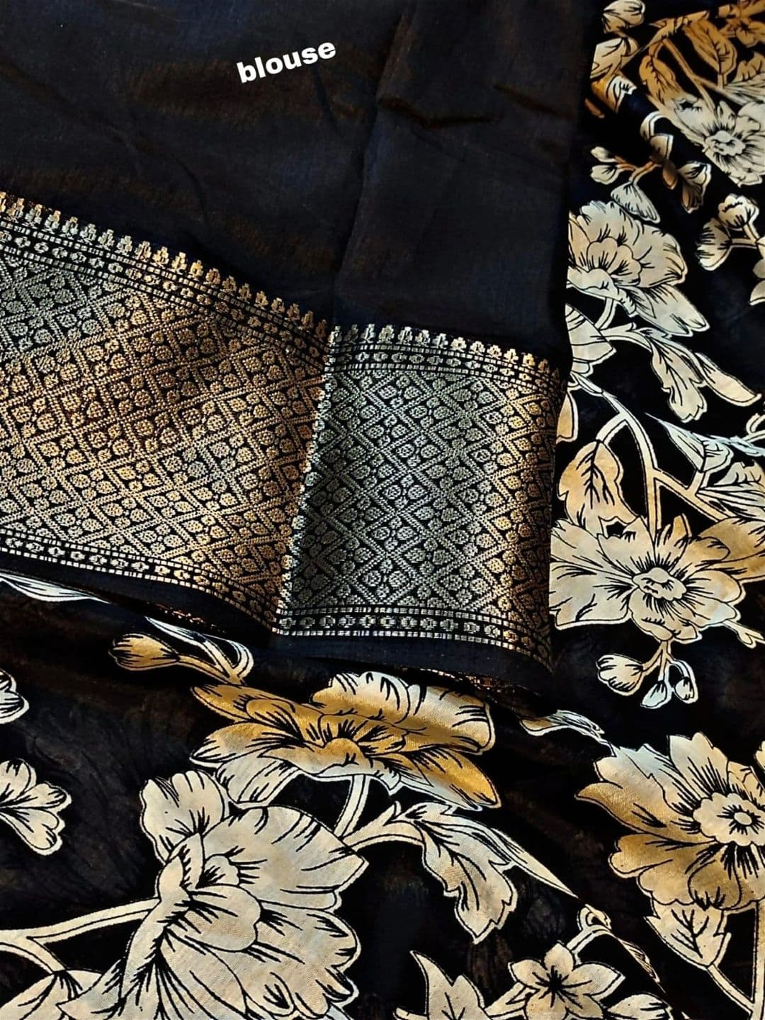 NARIVESH TRENDS Floral Zari Silk Blend Saree thumbnail 5