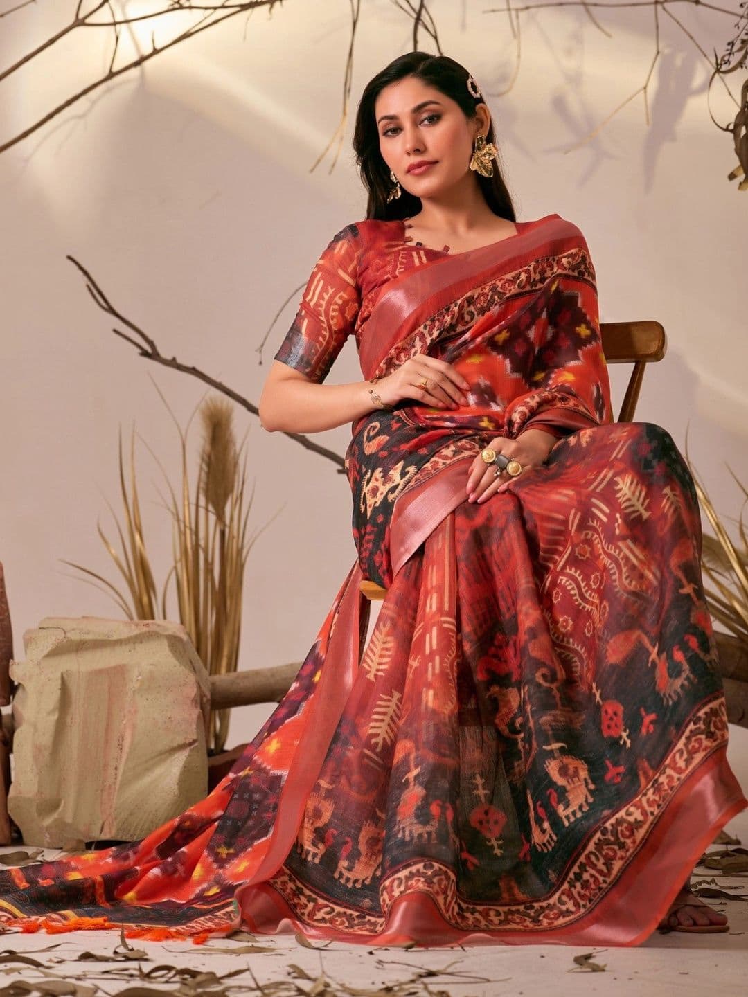 DIVASTRI Linen Blend Designer Patola Saree thumbnail 7
