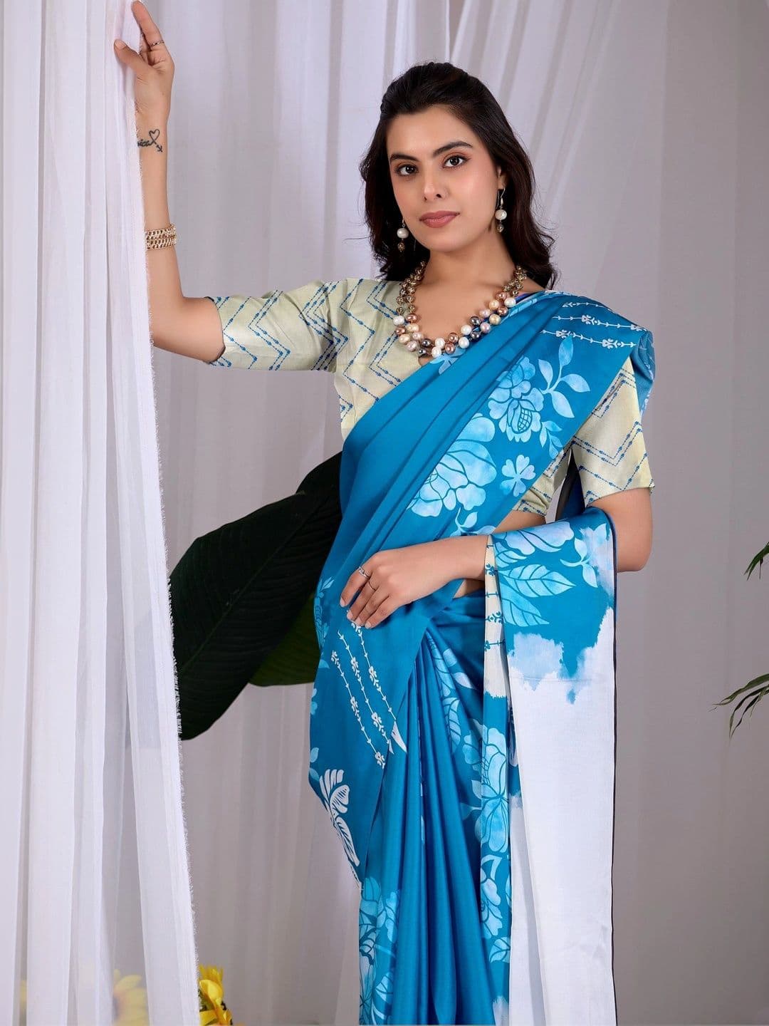 Mitera Floral Satin Designer Saree thumbnail 7