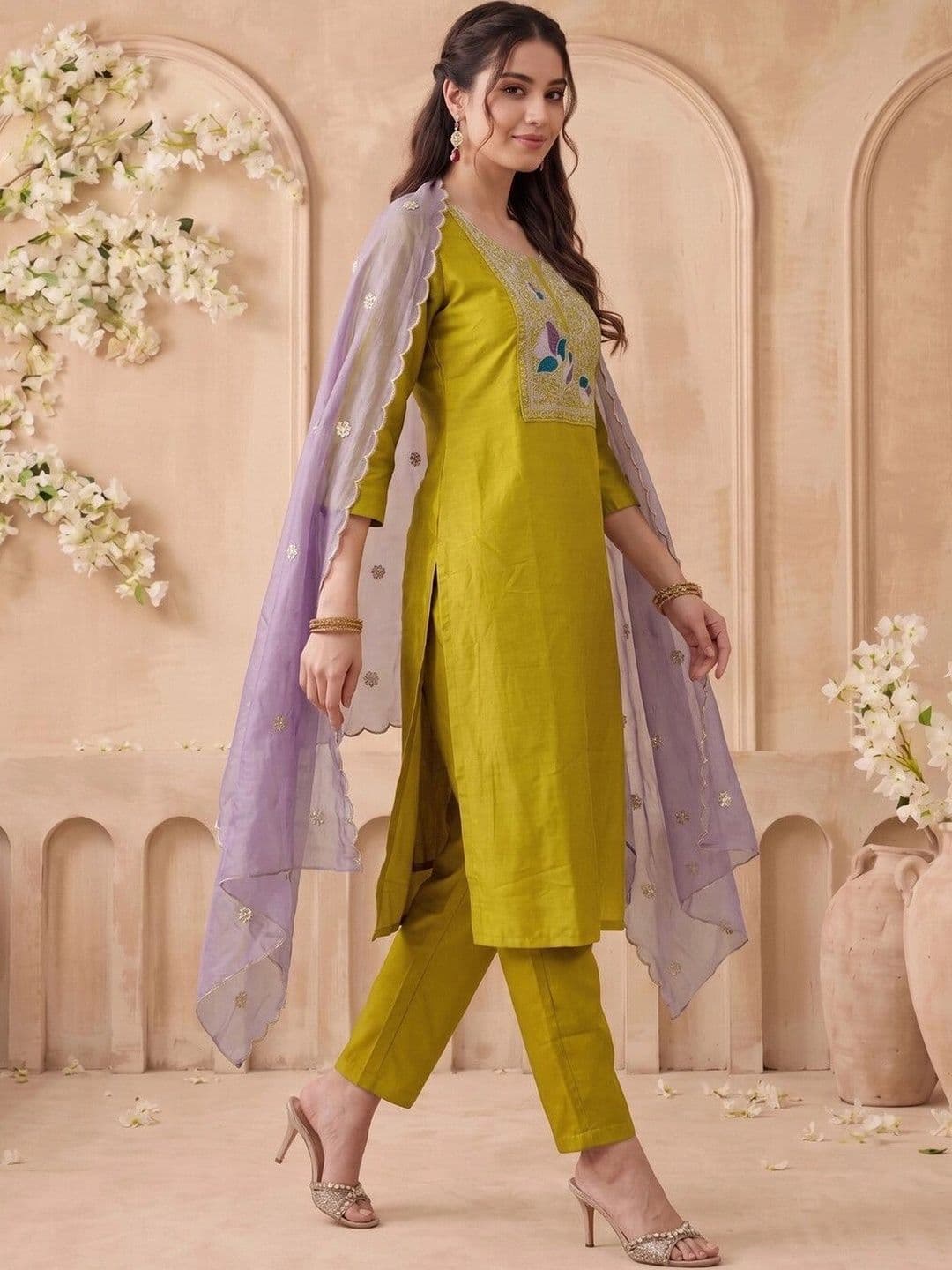 SASSIC Women Ethnic Motifs Embroidered Regular Thread Work Pure Silk Kurta with Palazzos & With Dupatta thumbnail 7