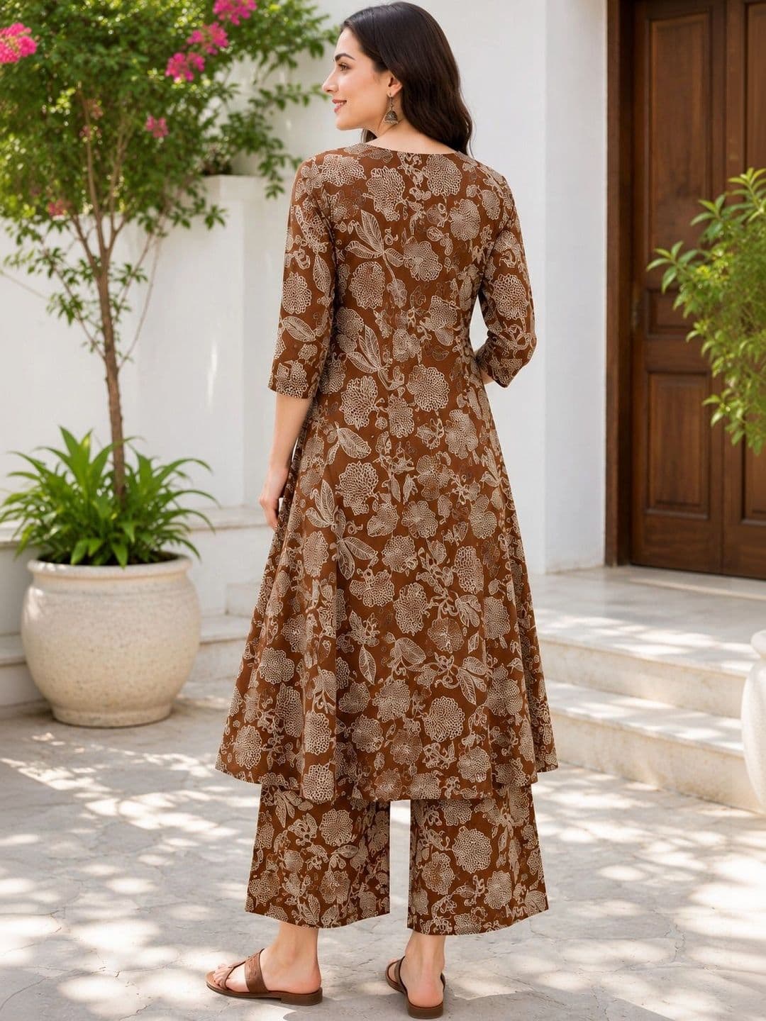 DSK STUDIO Women Floral Printed Empire Kurta with Palazzos thumbnail 2