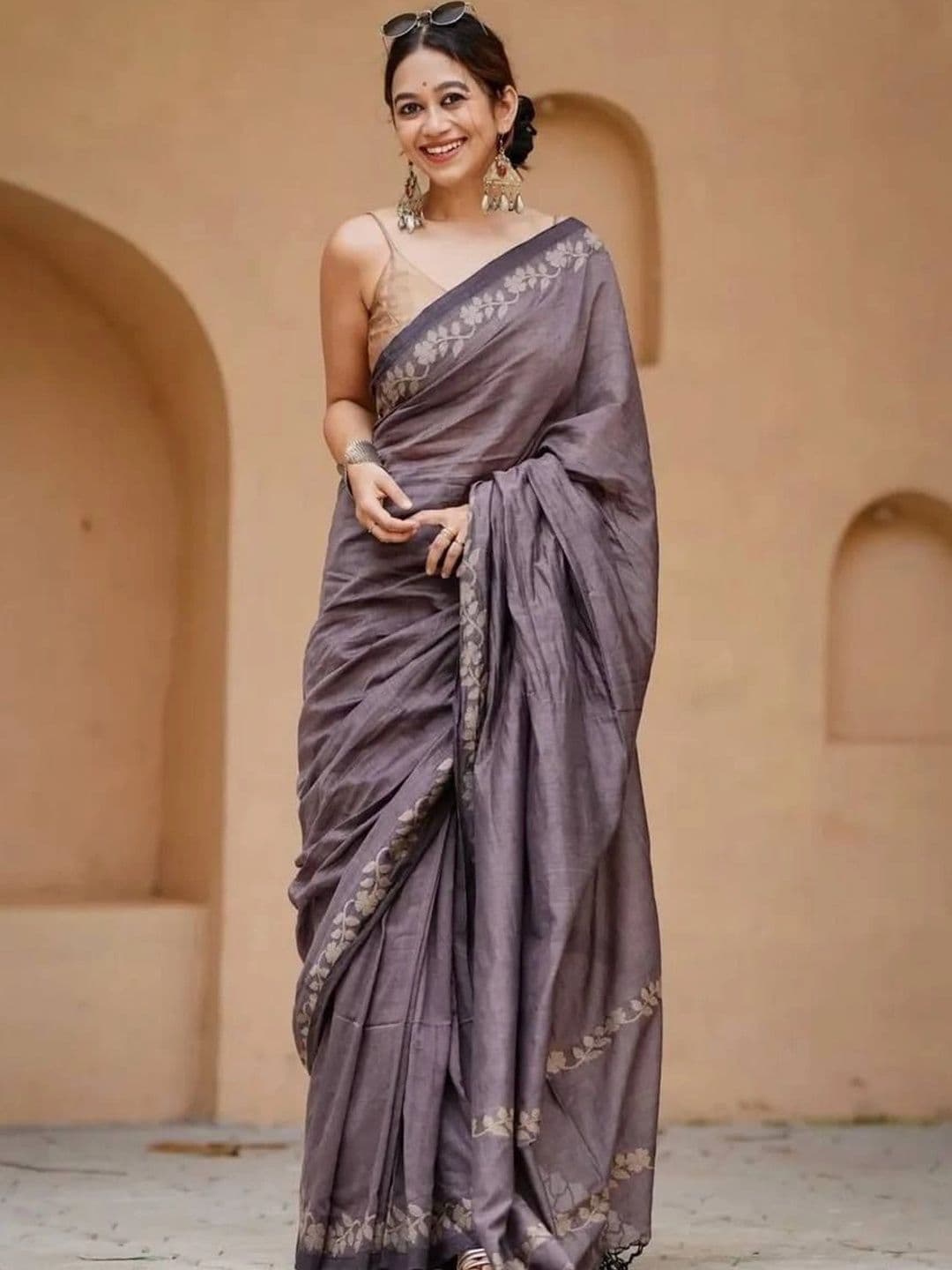 saneria silk Floral Linen Blend Bagru Saree - view 1