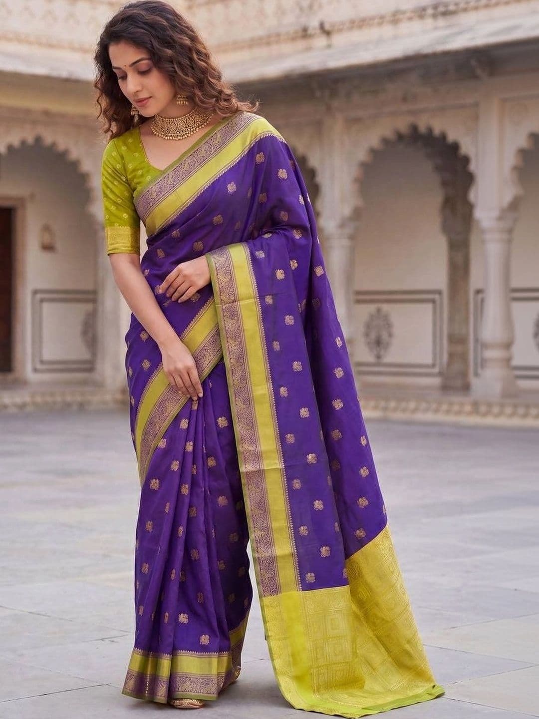 Peachmode Woven Design Zari Art Silk Handloom Banarasi Saree thumbnail 5
