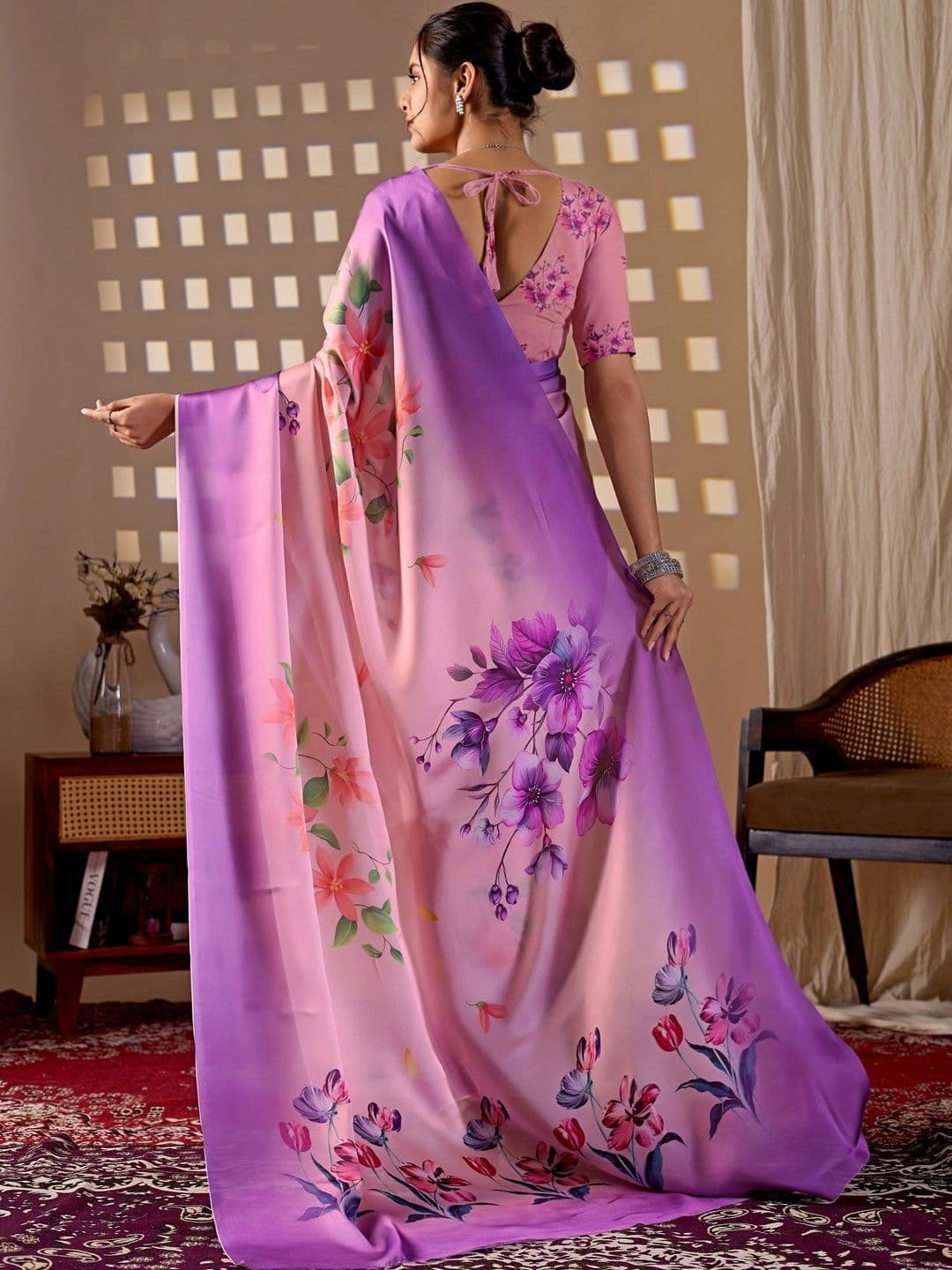 DIVASTRI Floral Satin Designer Saree thumbnail 7