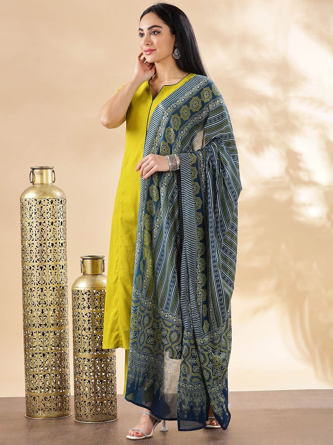 Anouk Women Solid Cotton Kurta with Palazzo & Dupatta thumbnail 4
