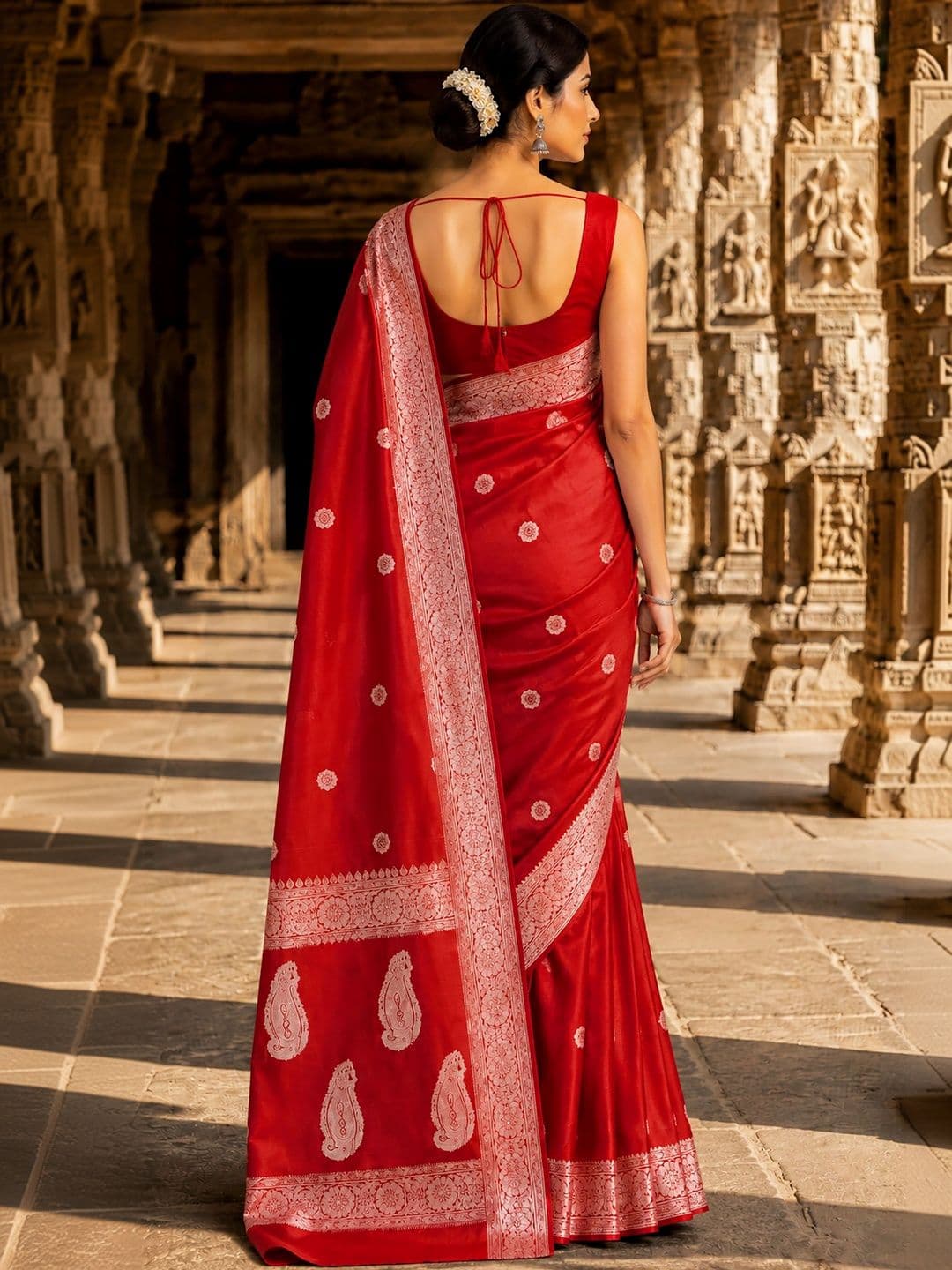Mitera Woven Design Designer Kanjeevaram Saree thumbnail 5
