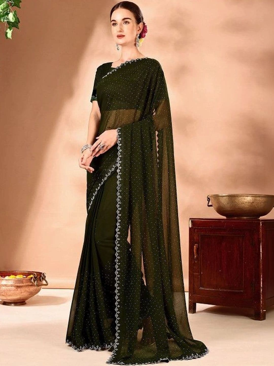Leelavati Women Embellished Beads and Stones Pure Chiffon Saree thumbnail 4