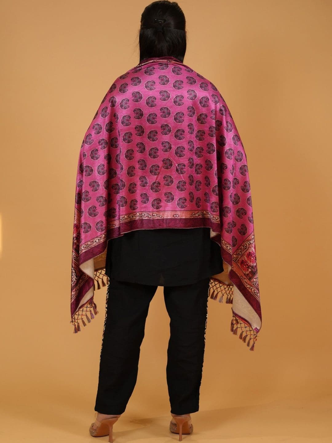 S.T. Women Paisley Printed Velvet Shawl thumbnail 4