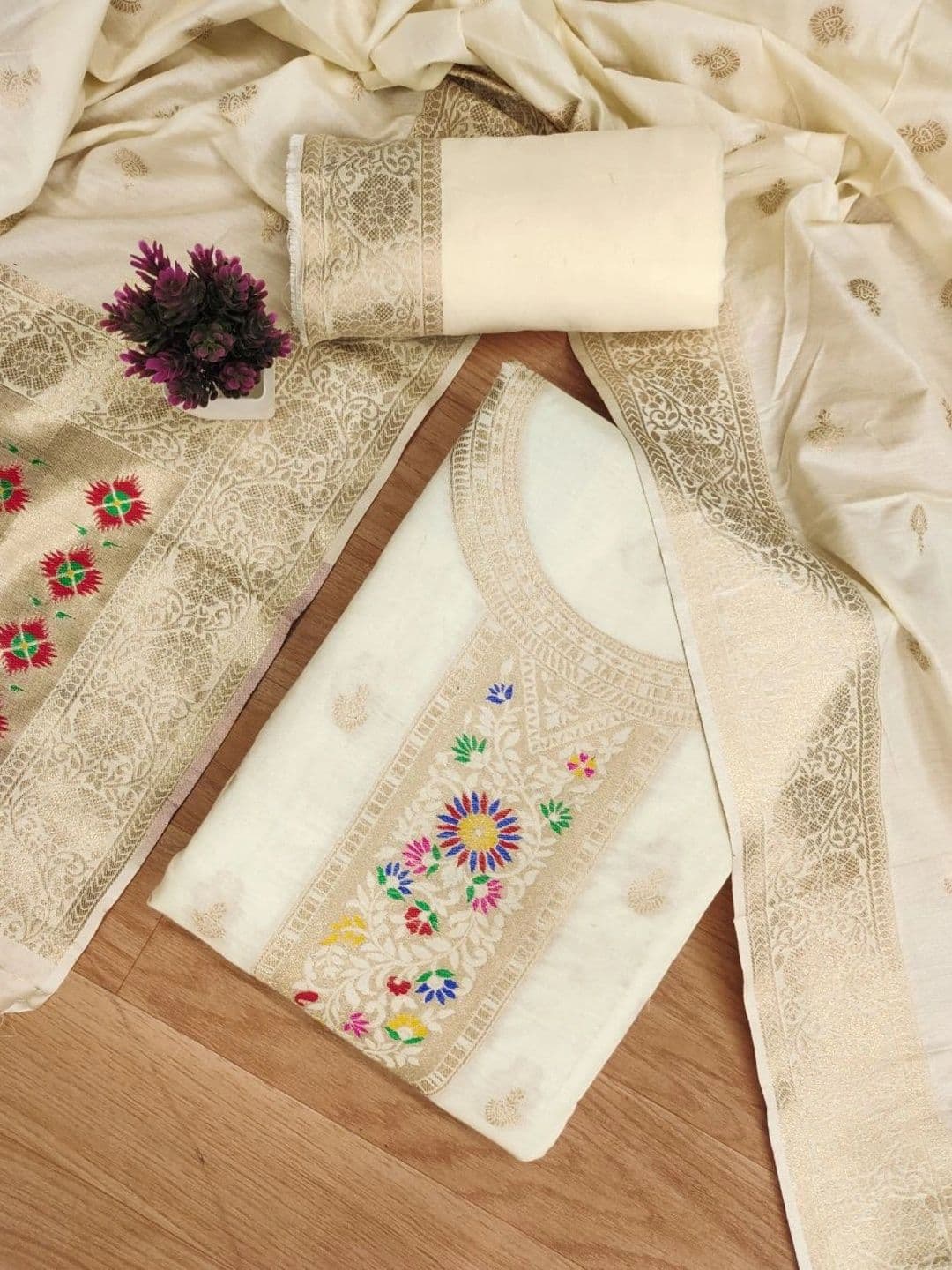 KALINI Pure Cotton Unstitched Dress Material thumbnail 3