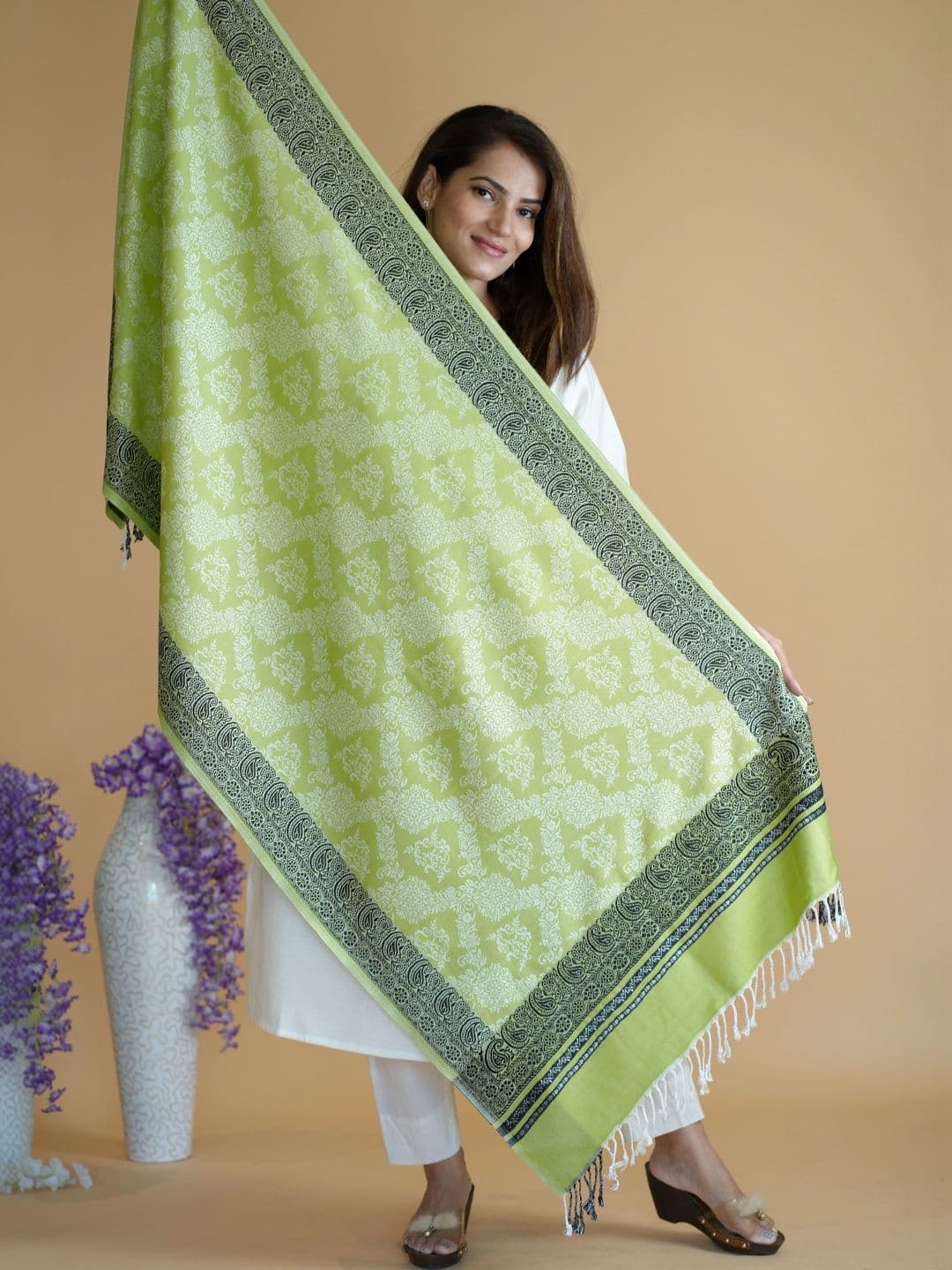 S.T. Women Ethnic Motifs Printed Acrylic Shawl thumbnail 3