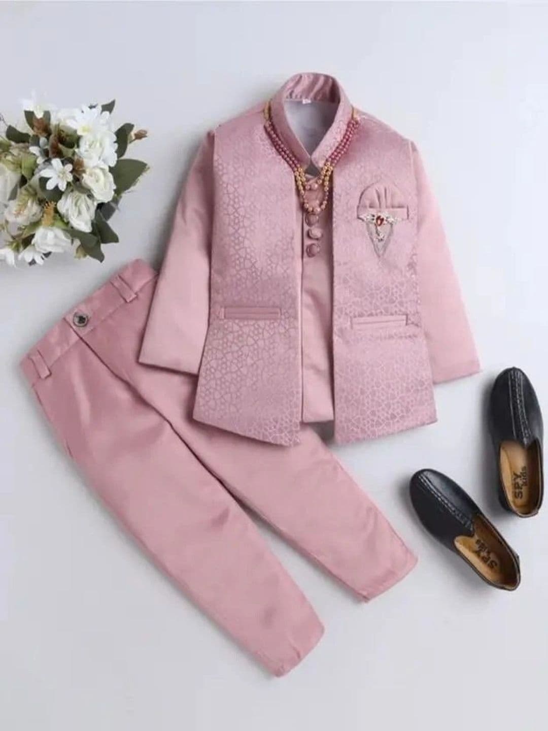 ELITE TRENDZZ Boys Self-Design Satin Mandarin Collar Neck Sherwani Set - view 1