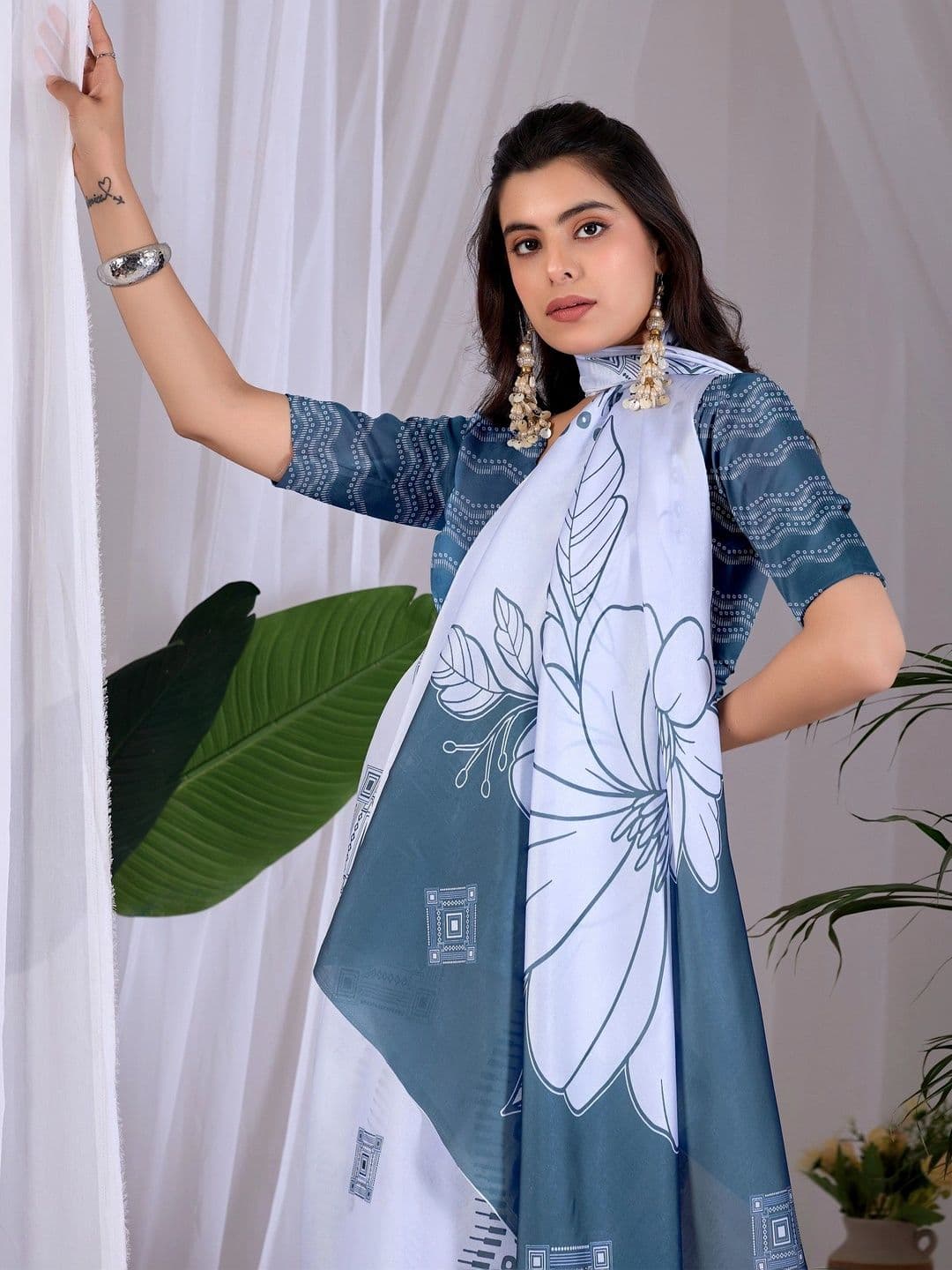 KALINI Floral Satin Designer Saree thumbnail 7