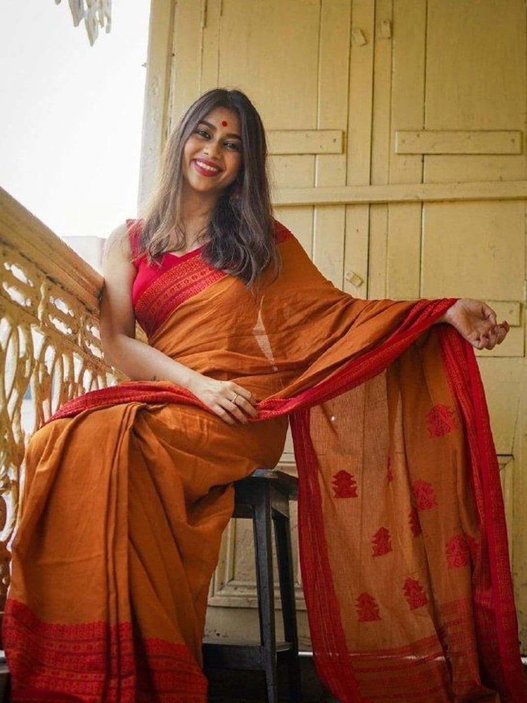 NARIVESH TRENDS Silk Cotton Saree thumbnail 4