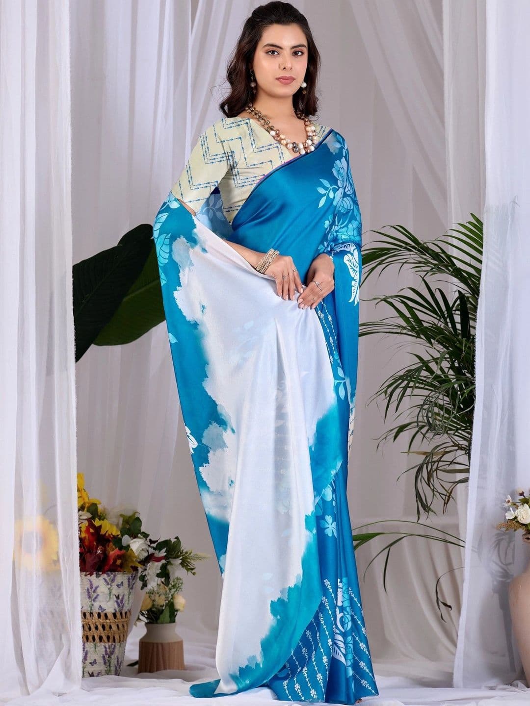 DIVASTRI Floral Satin Designer Saree thumbnail 3
