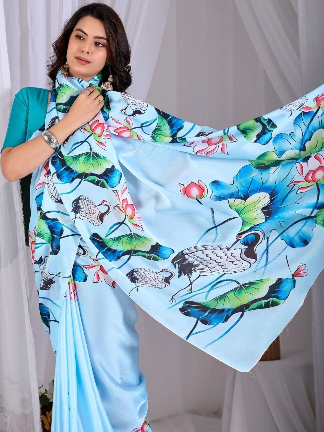 DIVASTRI Floral Satin Designer Saree thumbnail 2