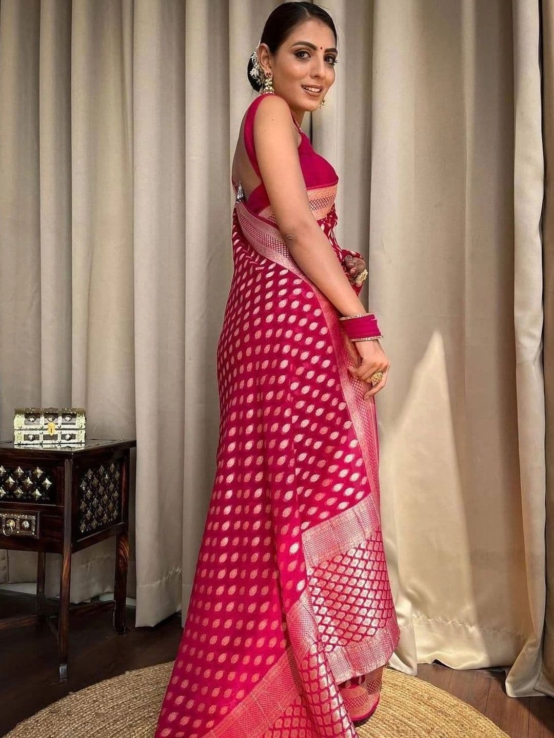 NARIVESH TRENDS Zari Silk Cotton Saree thumbnail 4