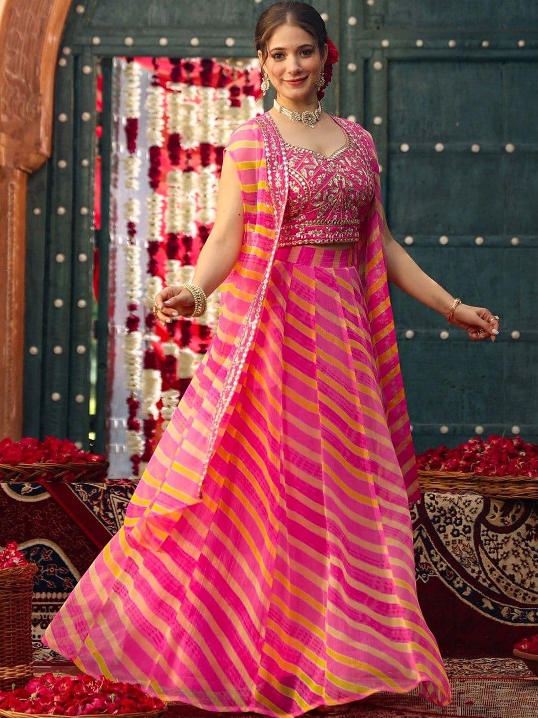 SCAKHI Embroidered Ready to Wear Lehenga & thumbnail 5