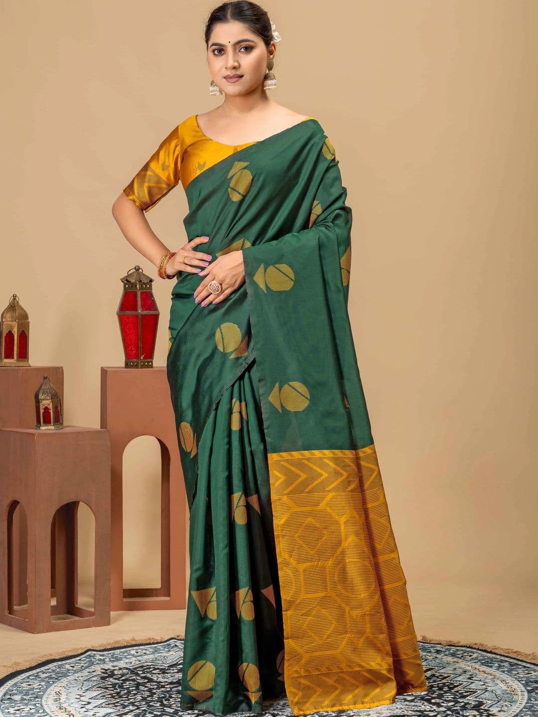 UMANTA Woven Design Zari Silk Blend Banarasi Saree - view 1