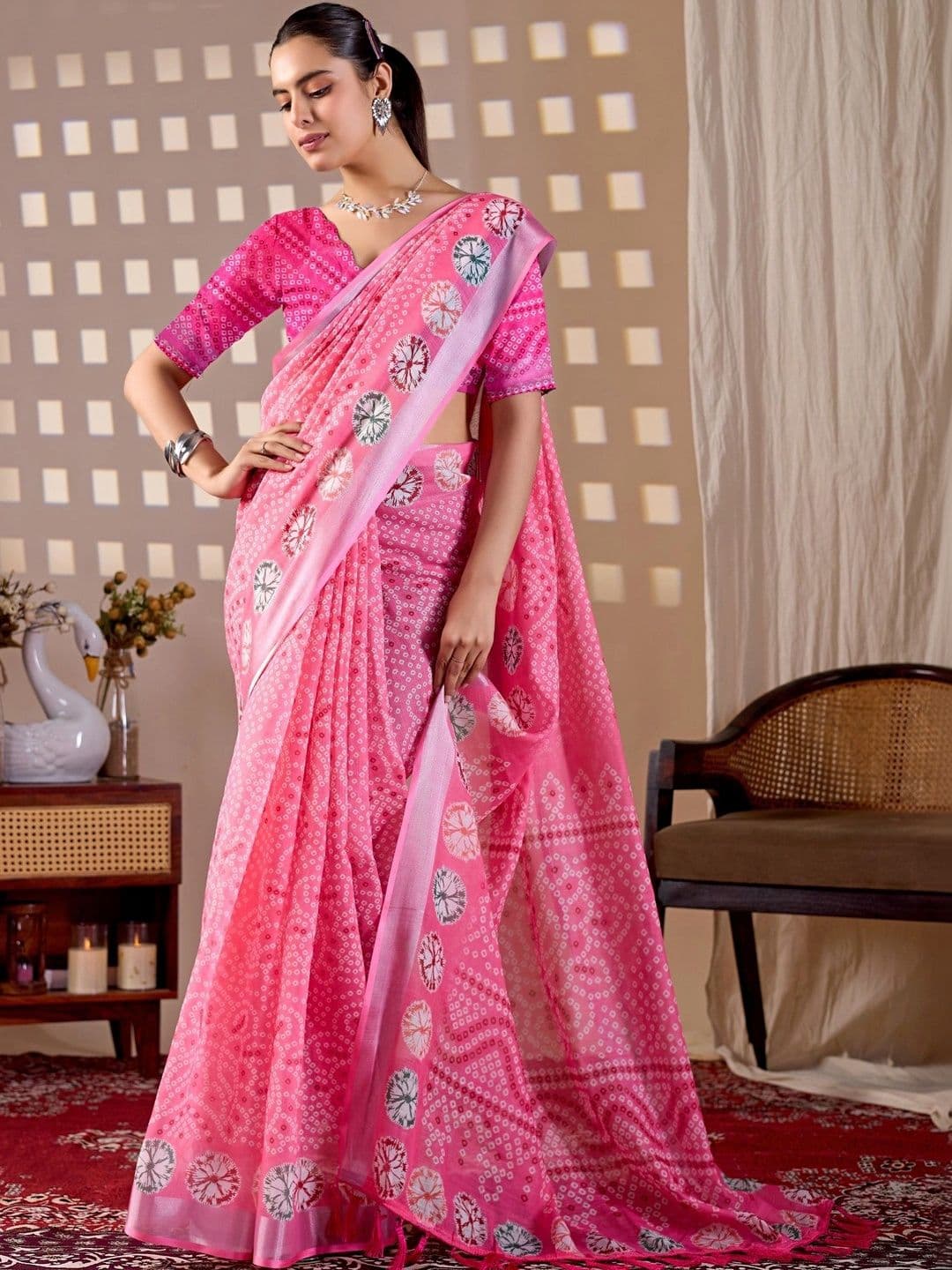 DIVASTRI Bandhani Zari Linen Blend Designer Saree thumbnail 4