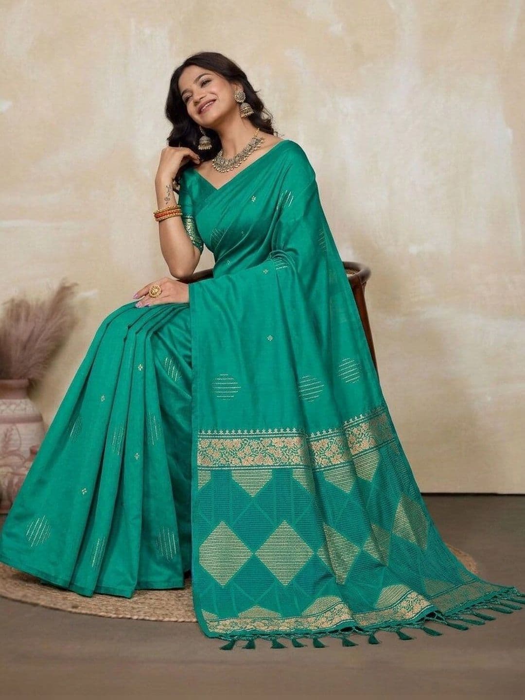 UMANTA Ethnic Motifs Woven Design Zari  Cotton Silk Banarasi Saree thumbnail 5